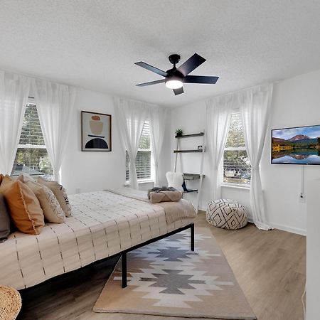 {Hidden Gem} Beach Home Blocks From Ocean +6 Bikes Jacksonville Beach Dış mekan fotoğraf