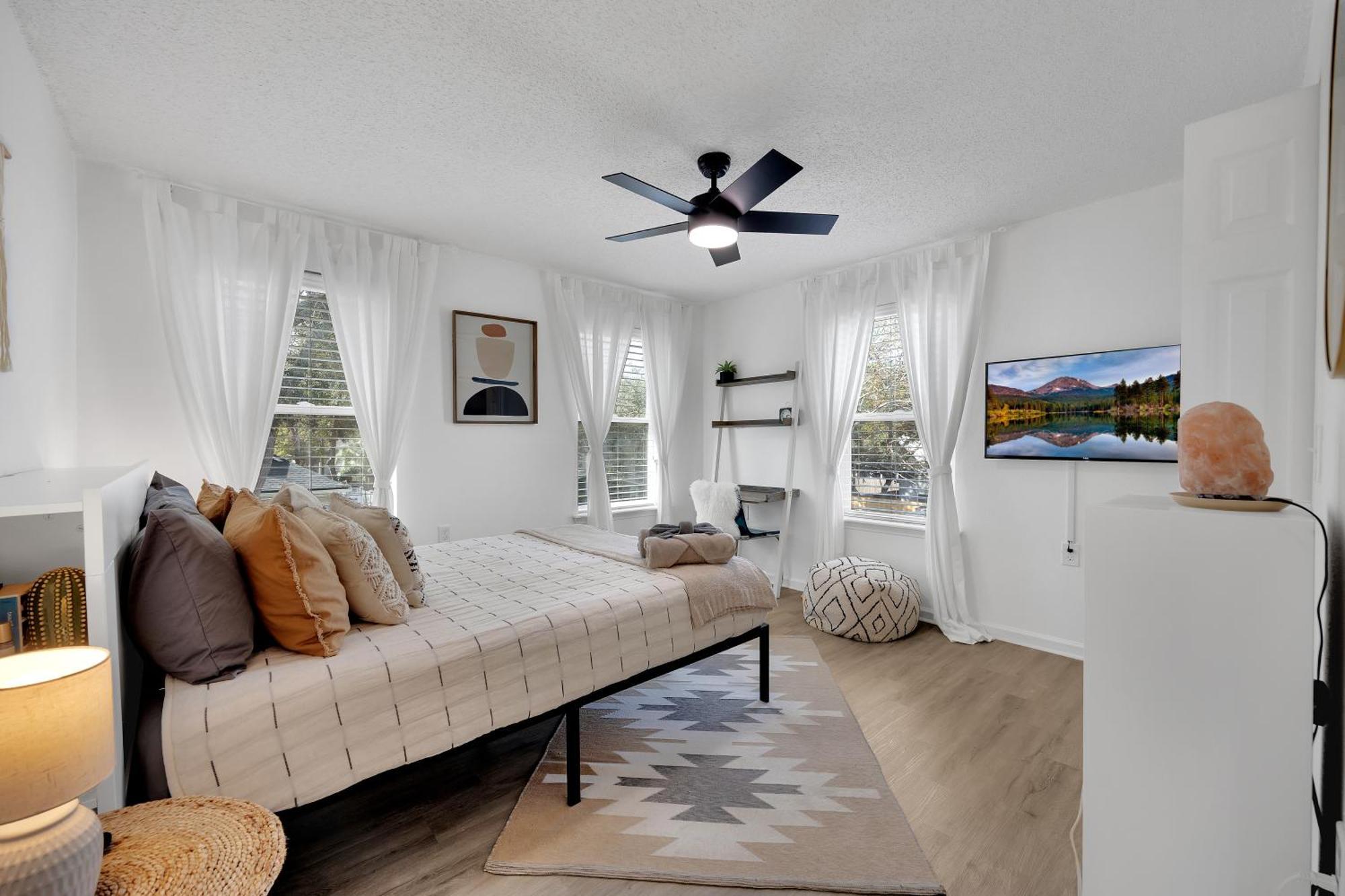 {Hidden Gem} Beach Home Blocks From Ocean +6 Bikes Jacksonville Beach Dış mekan fotoğraf