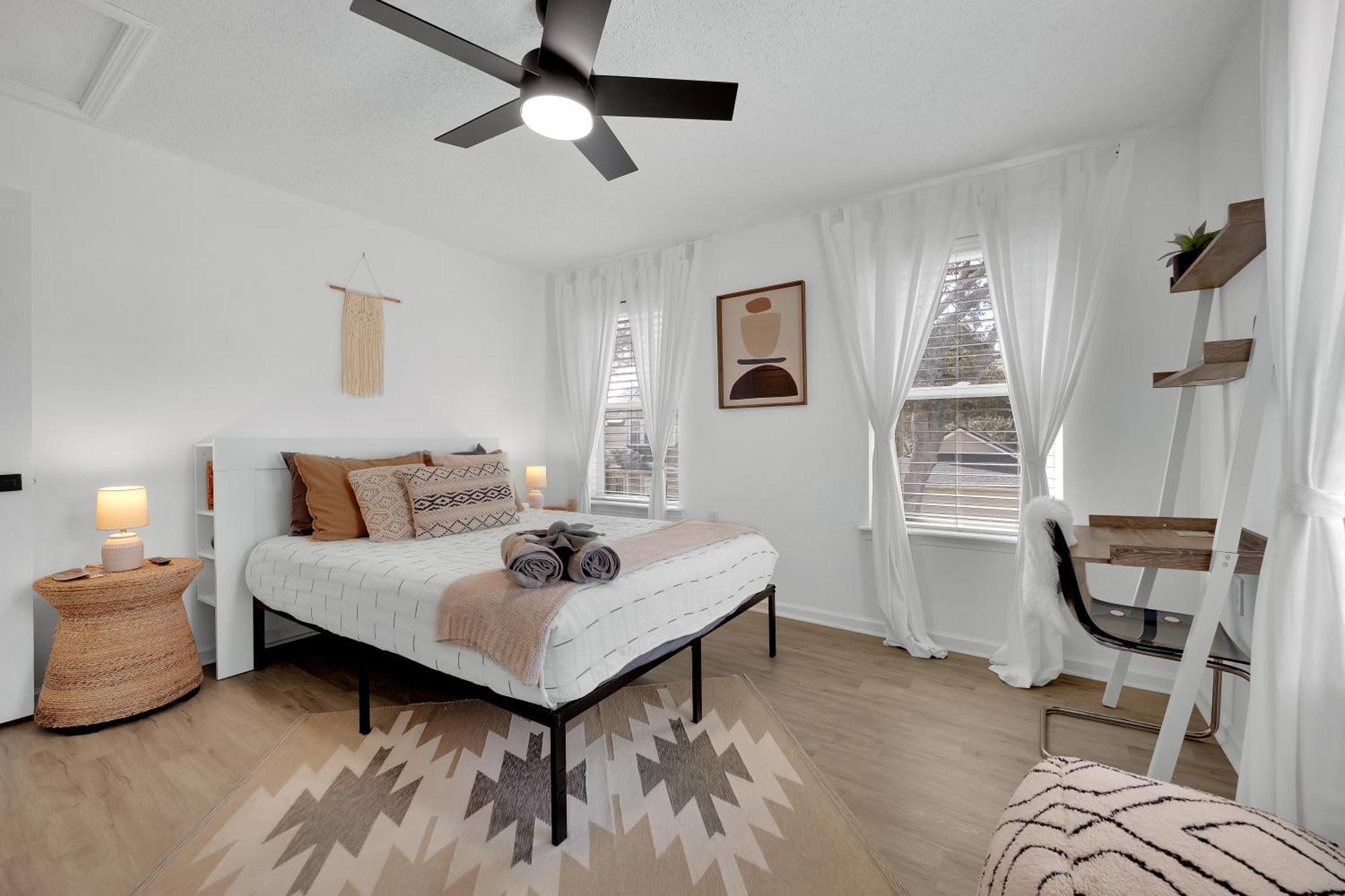 {Hidden Gem} Beach Home Blocks From Ocean +6 Bikes Jacksonville Beach Dış mekan fotoğraf
