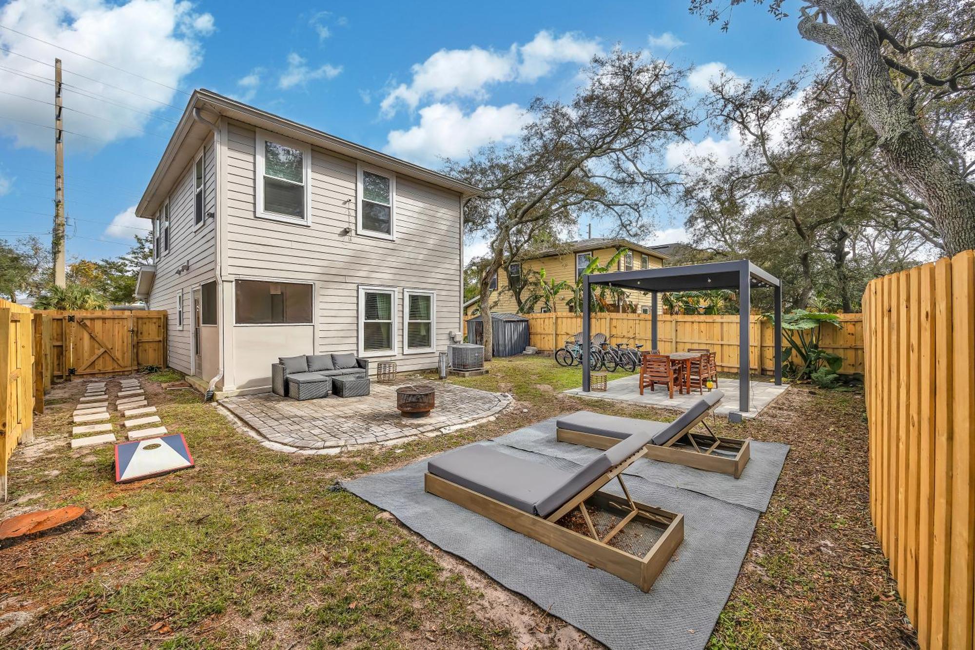 {Hidden Gem} Beach Home Blocks From Ocean +6 Bikes Jacksonville Beach Dış mekan fotoğraf