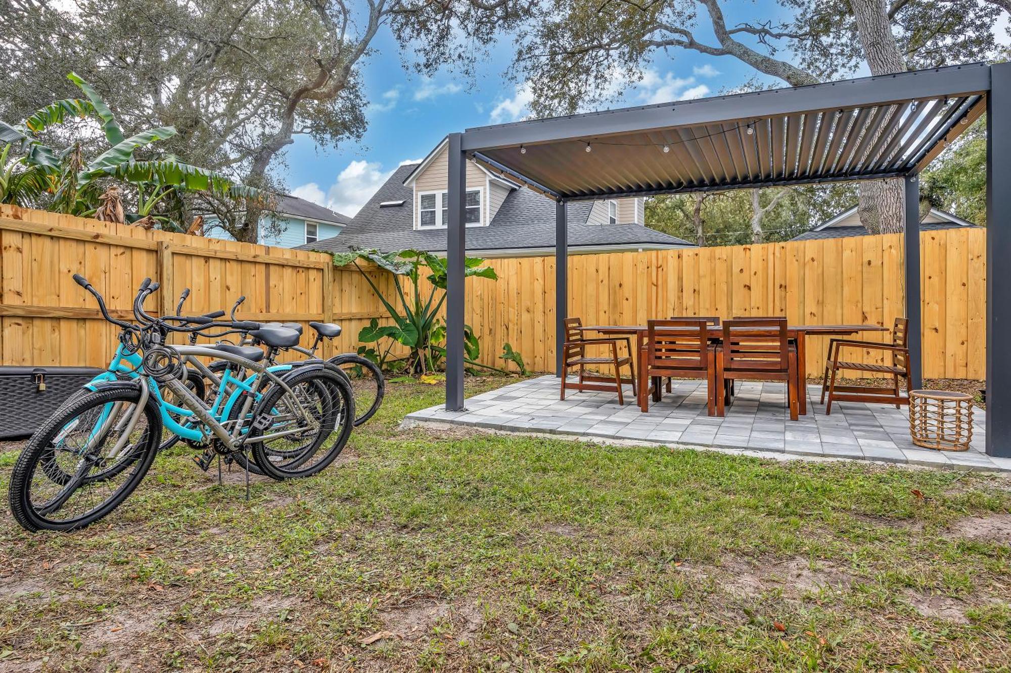 {Hidden Gem} Beach Home Blocks From Ocean +6 Bikes Jacksonville Beach Dış mekan fotoğraf