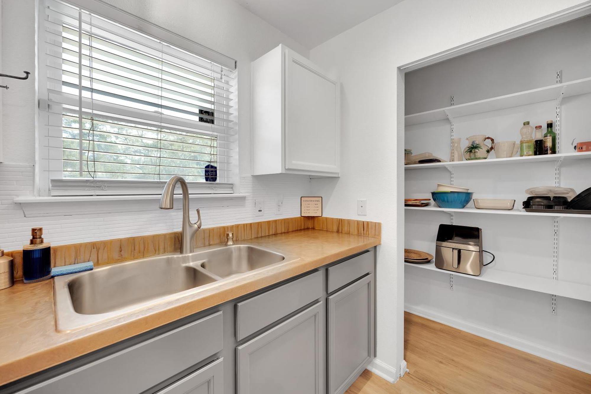 {Hidden Gem} Beach Home Blocks From Ocean +6 Bikes Jacksonville Beach Dış mekan fotoğraf